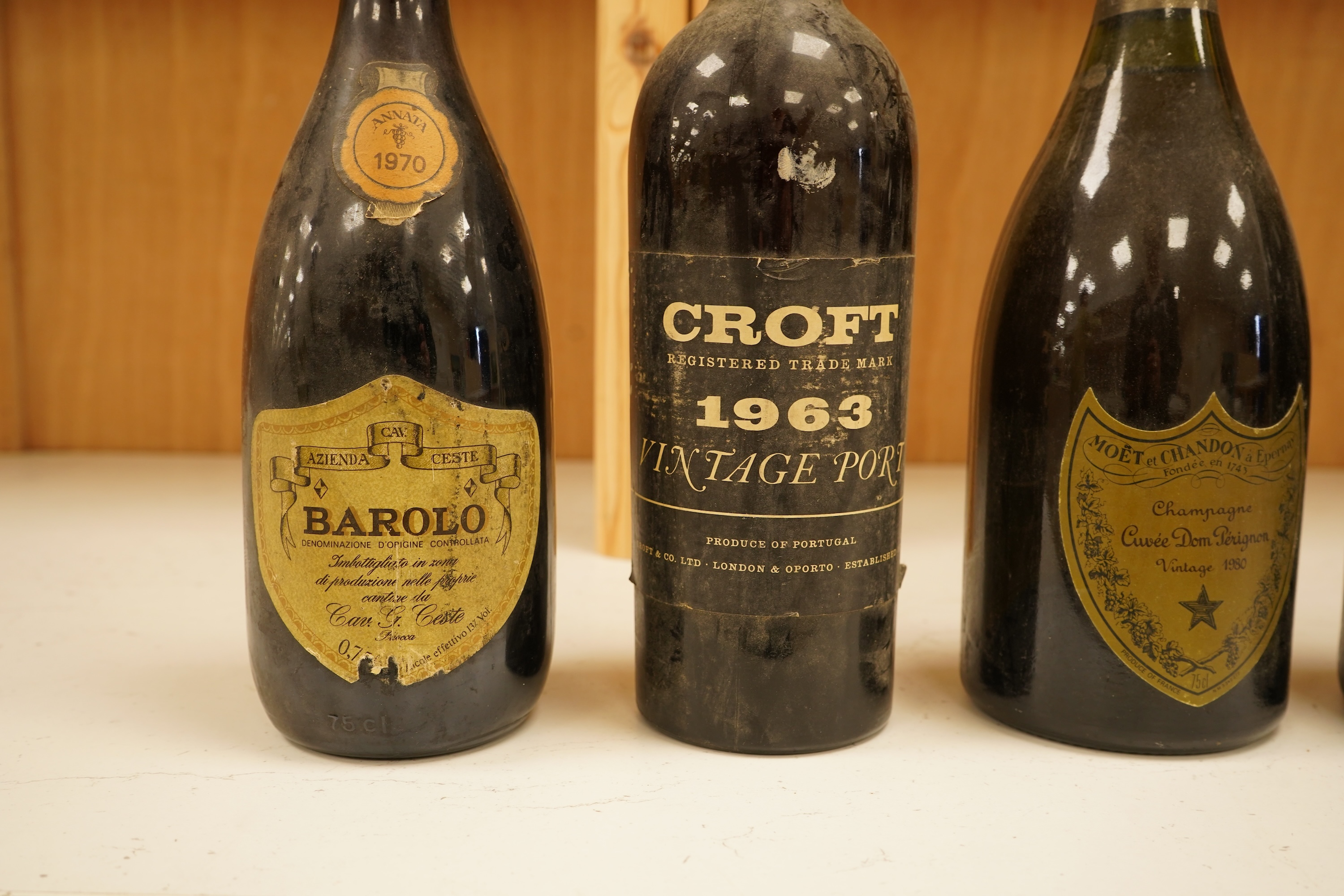 Six bottles of port, wine and champagne to include Dom Pérignon 1980, Moët & Chandon 1978, Croft 1963 etc